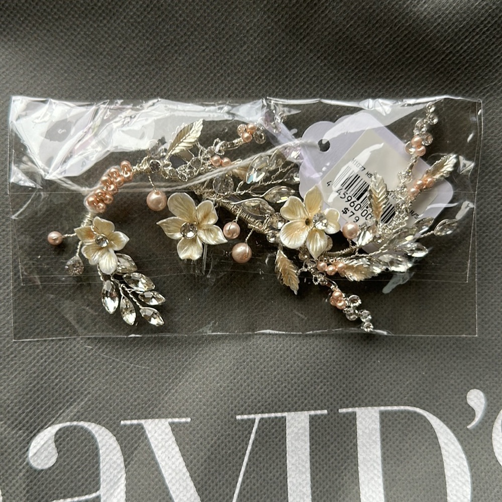 David’s Bridal Floral Hair Clip